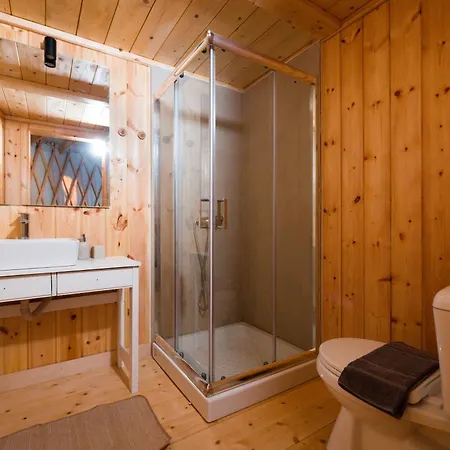 אתר קמפינג Yurt Kalamaki Seaside Glamping *