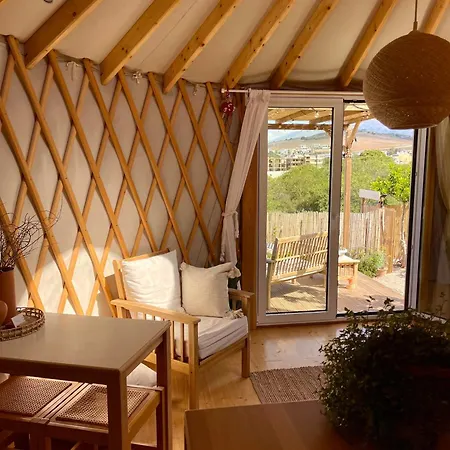 مكان تخييم Yurt Kalamaki Seaside Glamping