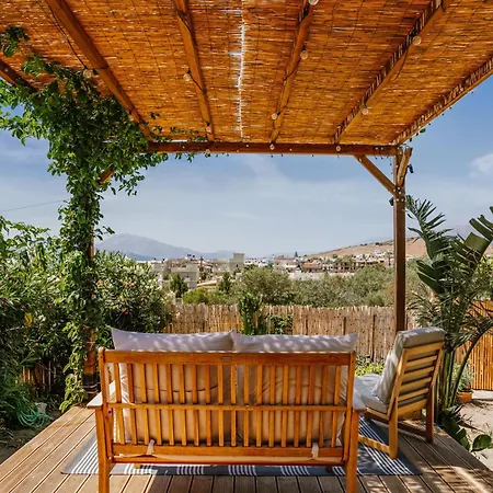 Yurt Kalamaki Seaside Glamping مكان تخييم