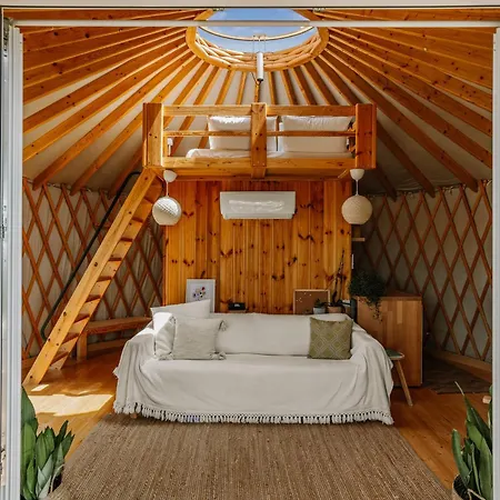 Yurt Kalamaki Seaside Glamping 팀파키