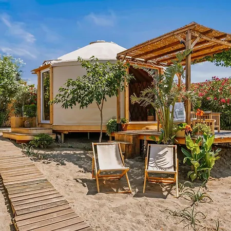 Campeggio Yurt Kalamaki Seaside Glamping Tympáki